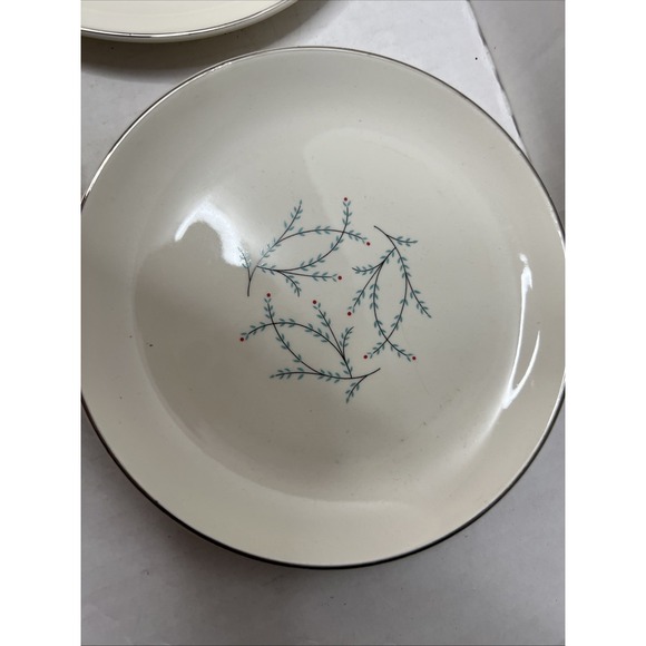 Set of 4 VTG Taylor Smith & Taylor Blue Twig Berry Dessert Plates - Picture 2 of 5